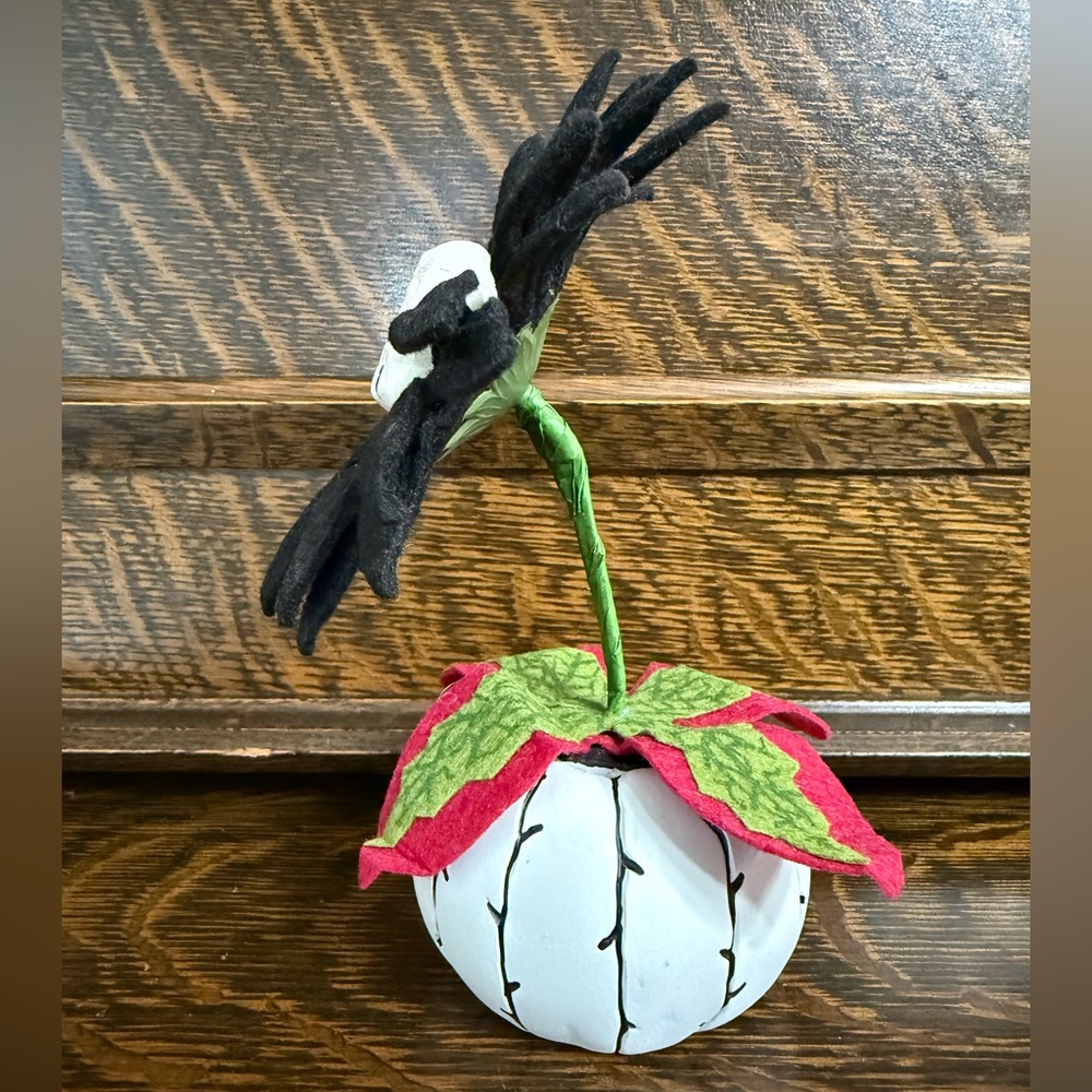 Target Hyde & Eek! Ghoulish Garden Dreadful Daisy Halloween Plant - Picture 5 of 9